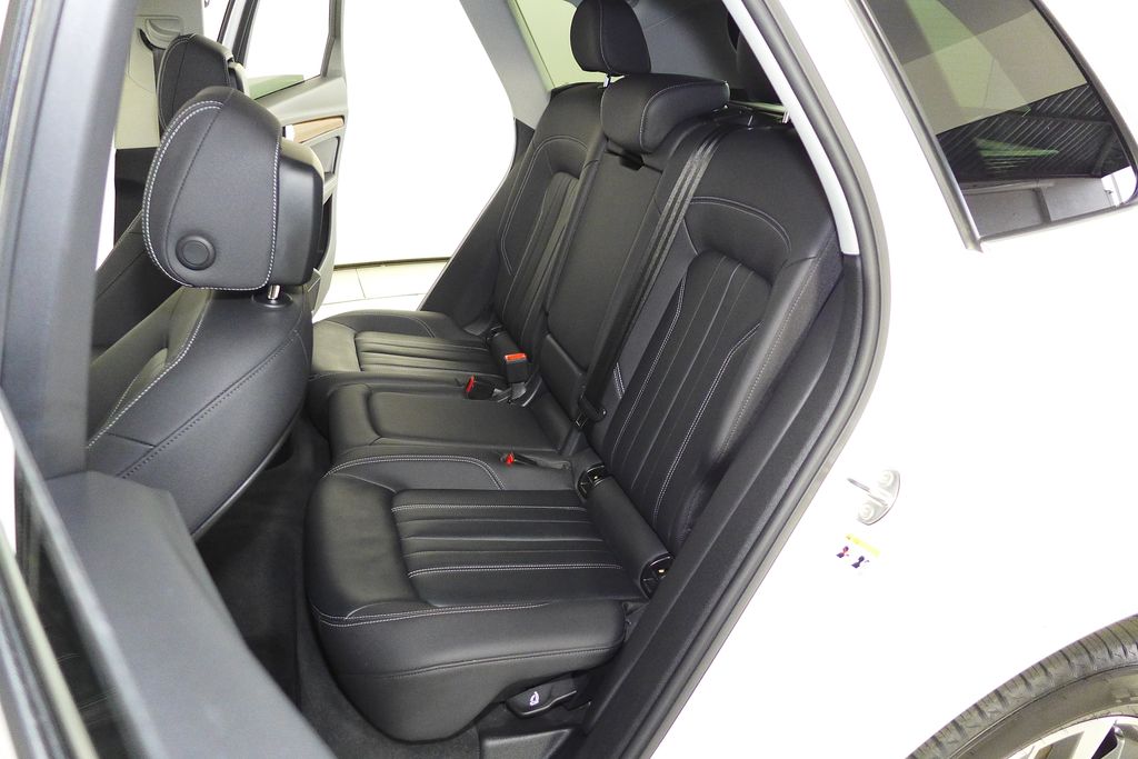 Thumbnail: 2022 Audi Q5 - 21