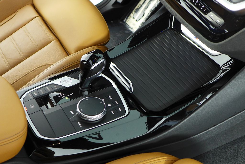 Thumbnail: 2024 BMW X3 - 15