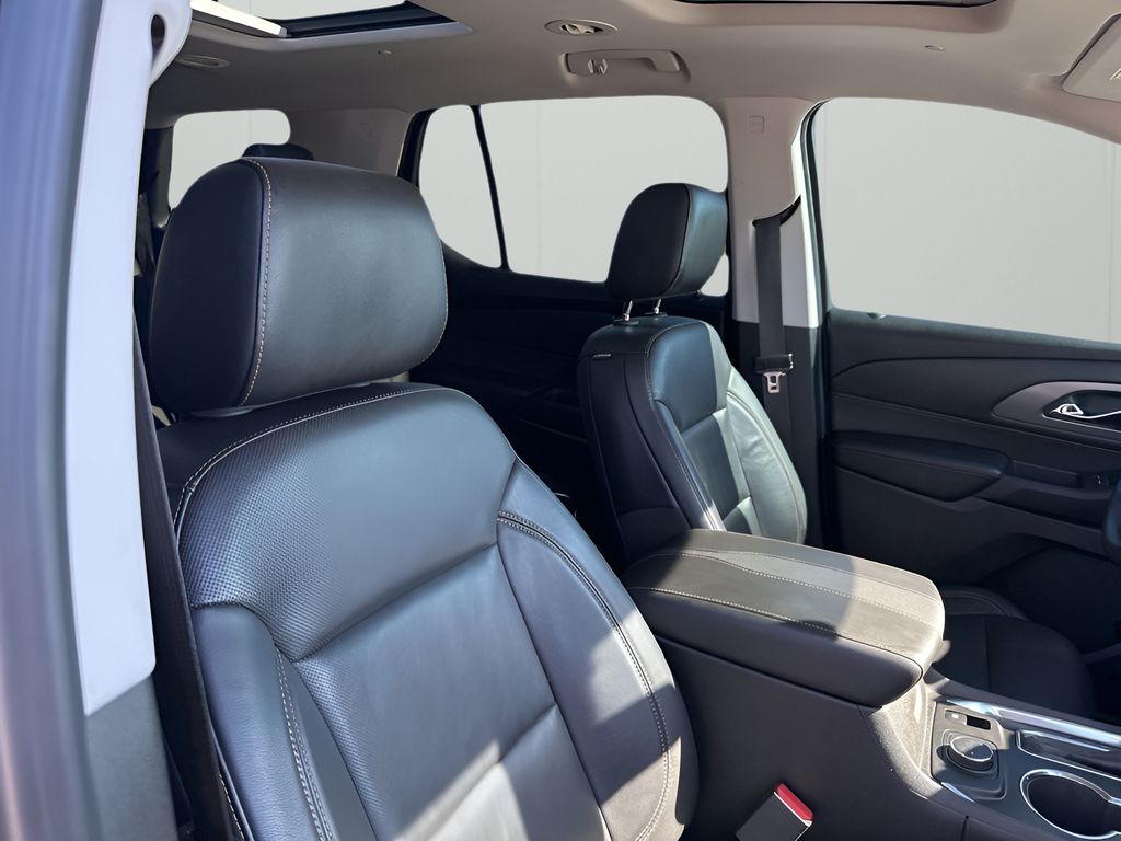 Used Car 2018 Chevrolet Traverse  Premier For Sale Under $20,000 In Austin, Texas