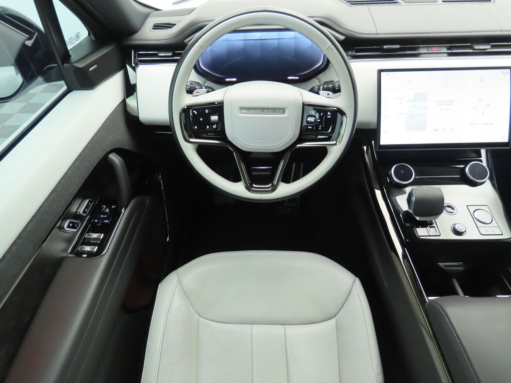 Thumbnail: 2023 Land Rover Range Rover Sport - 10