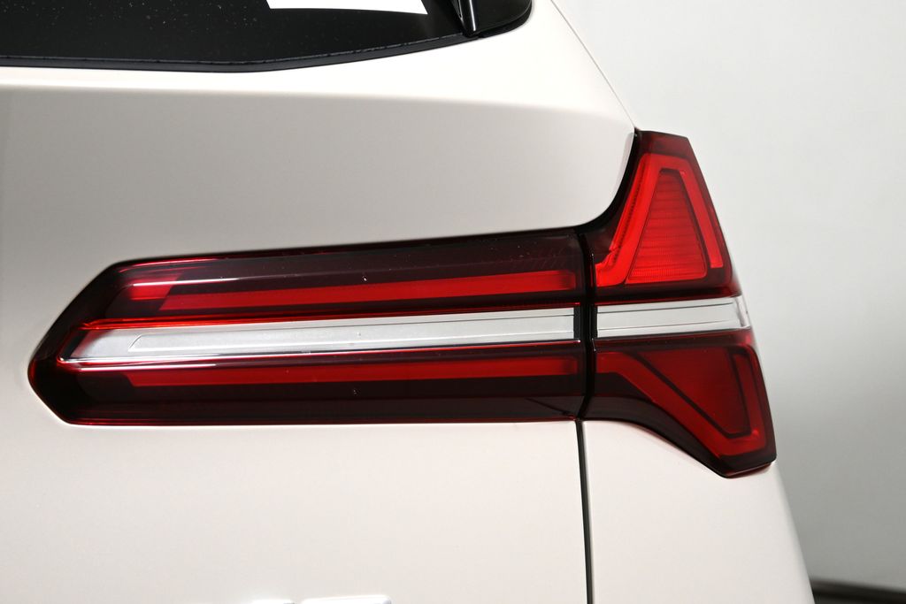 Thumbnail: 2026 BMW X3 - 13