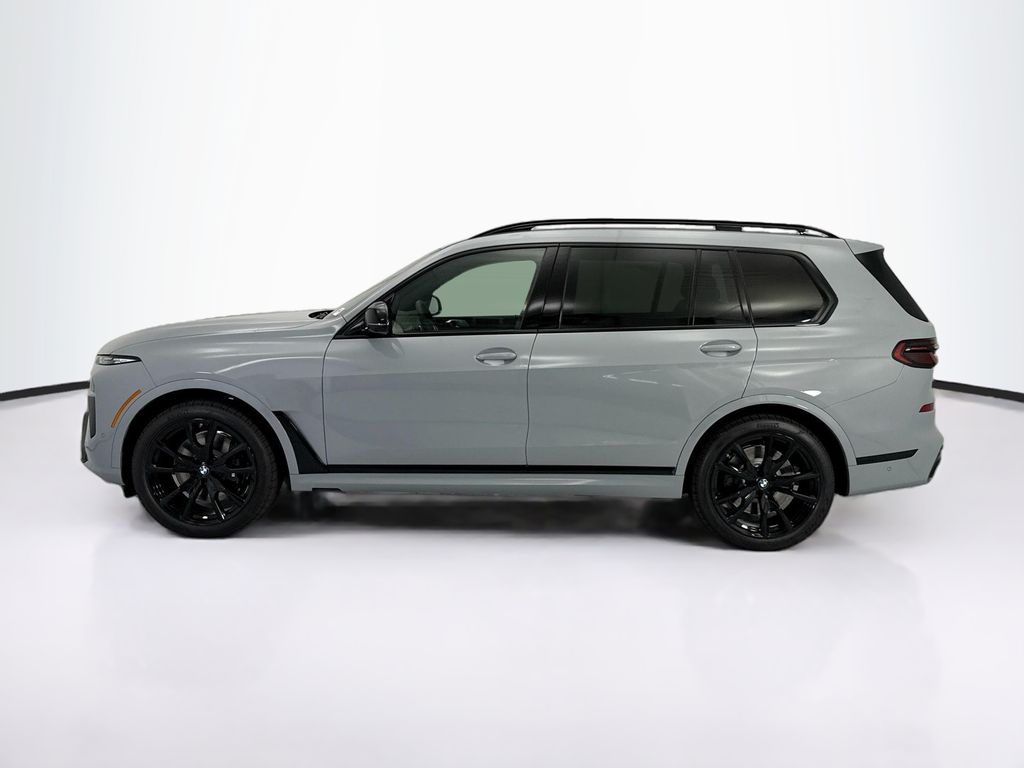 Thumbnail: 2027 BMW X7 - 8