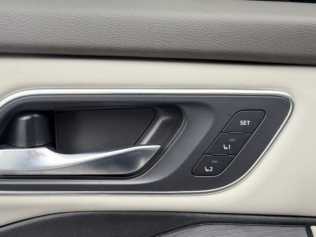 2021 Nissan Rogue SL White at Subaru and VW of Moon Township