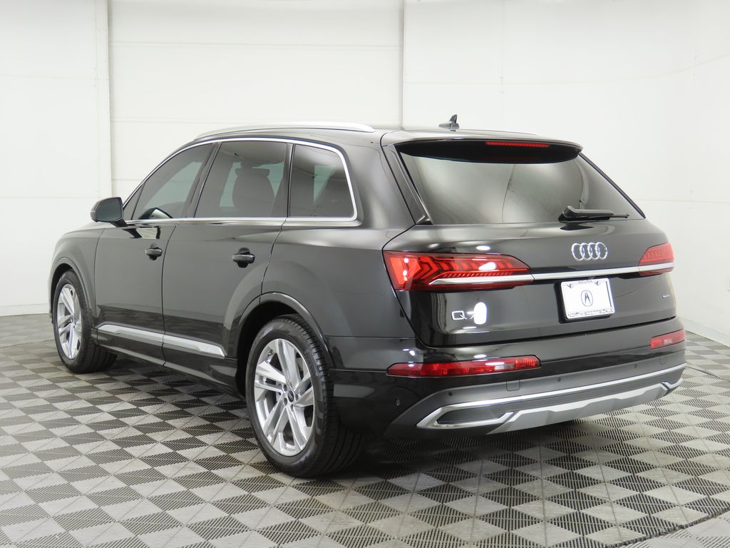 Thumbnail: 2023 Audi Q7 - 7