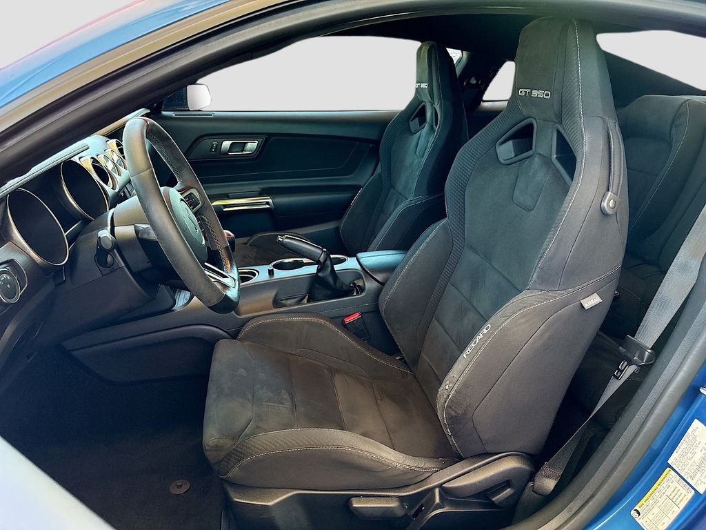 Thumbnail: 2016 Ford Mustang - 18