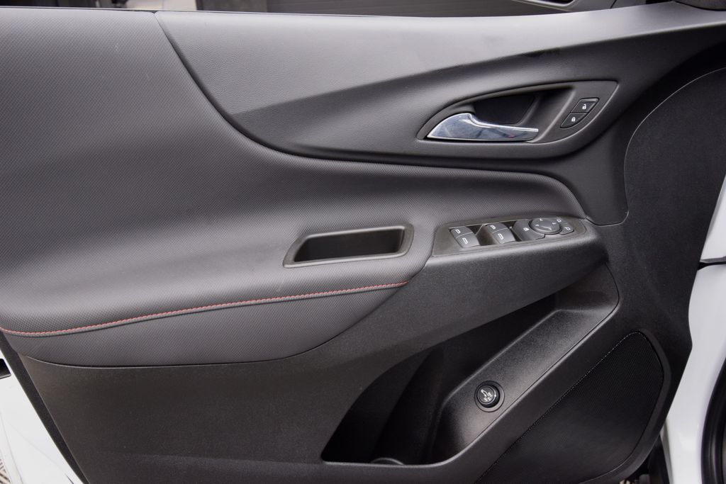 used 2022 Chevrolet Equinox car, priced at $25,000