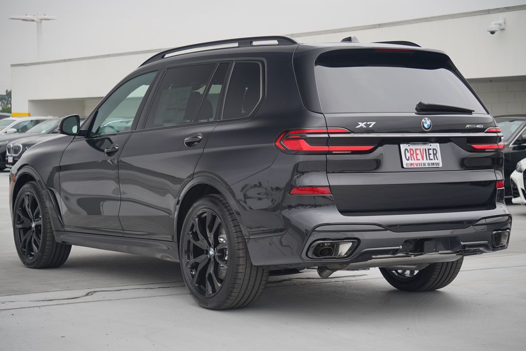 2025 BMW X7 xDrive40i 7