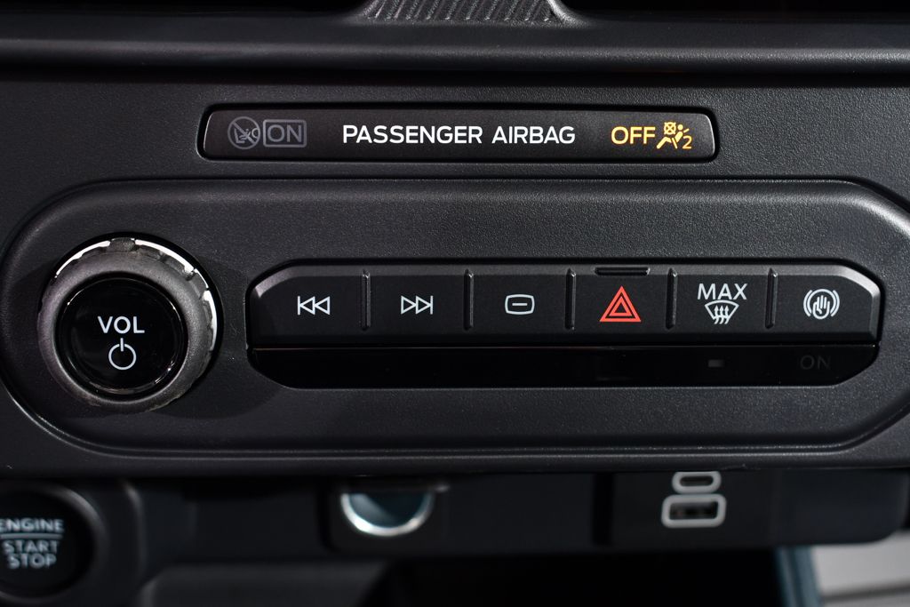 New 2026 Black Ford XLT Hybrid image 27