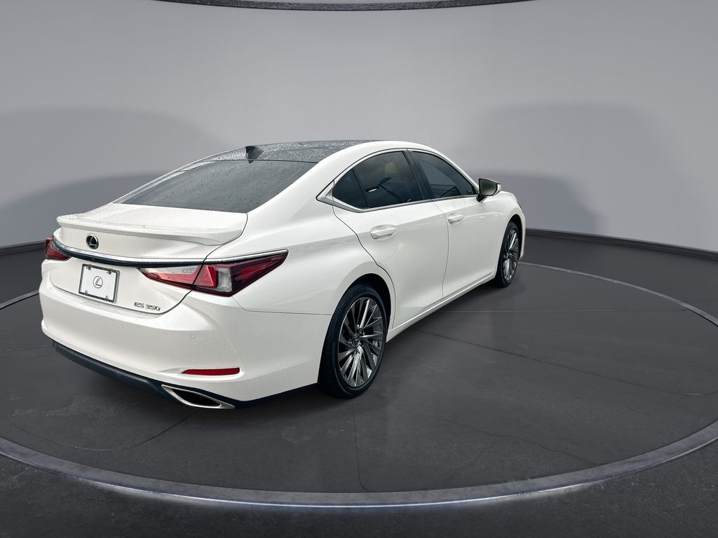 Thumbnail: 2024 Lexus ES - 11