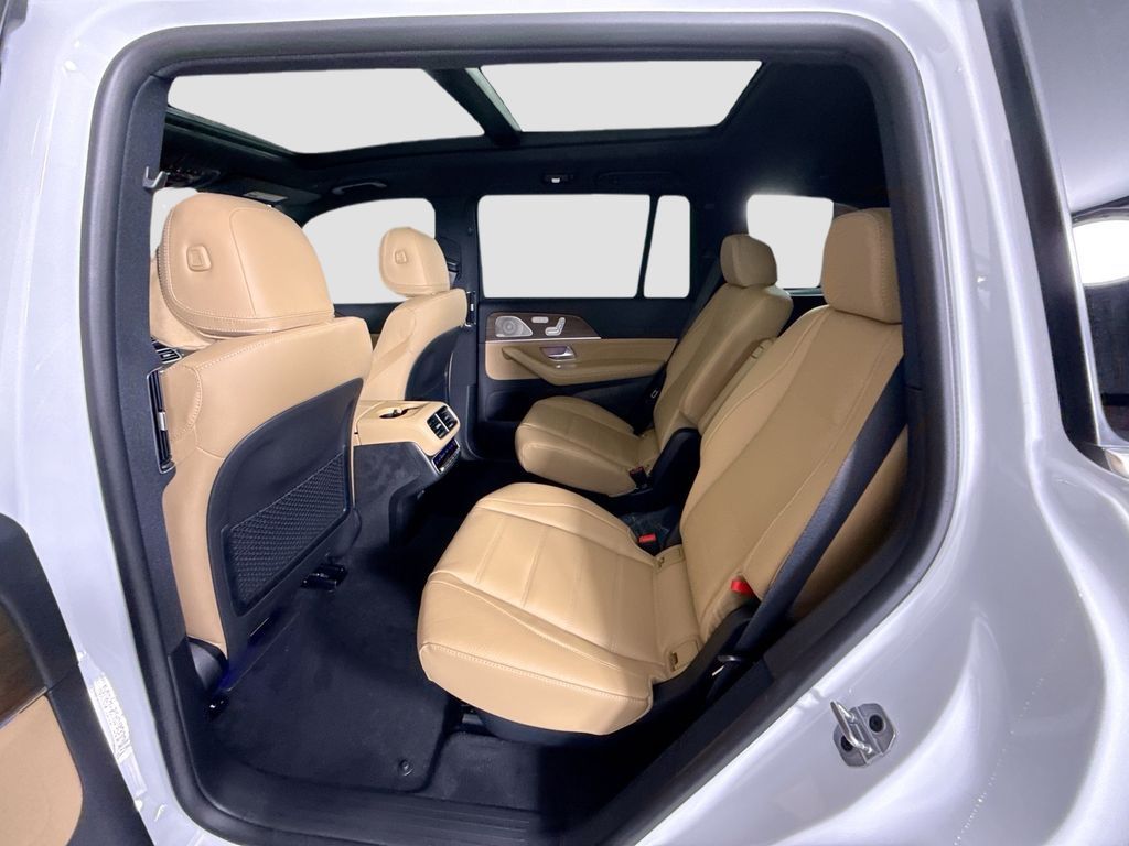 Thumbnail: 2026 Mercedes-Benz GLS - 22