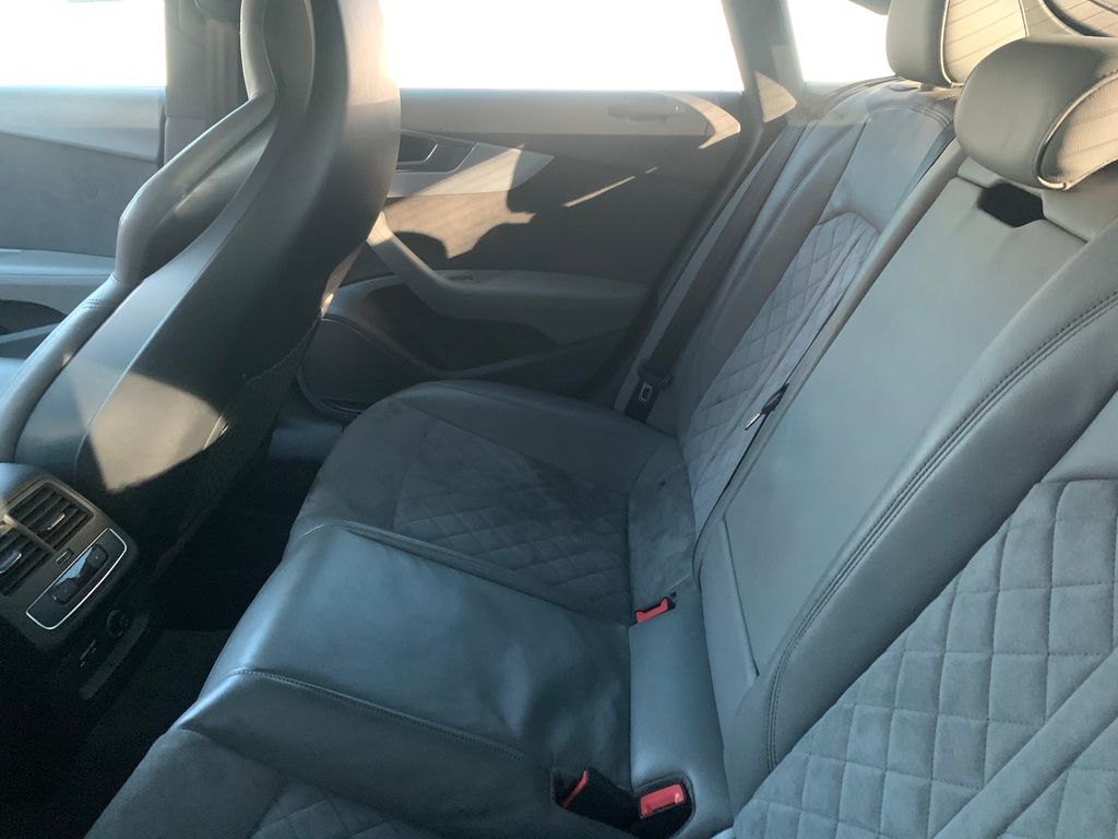 Thumbnail: 2020 Audi S5 - 6