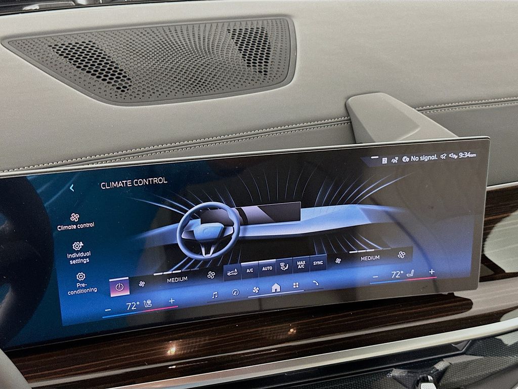 Thumbnail: 2026 BMW X5 - 14