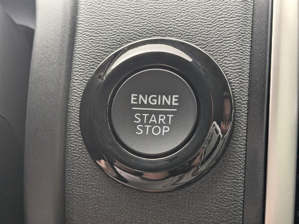 2025 Ford Expedition Active MAX