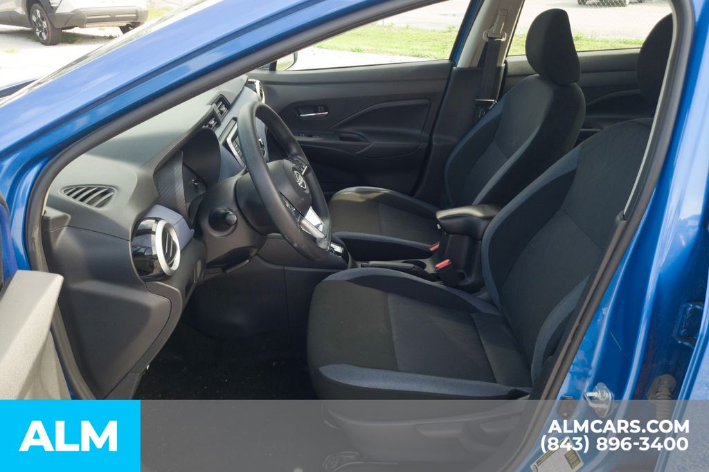 Used 2024 Blue Nissan 1.6 SV image 6