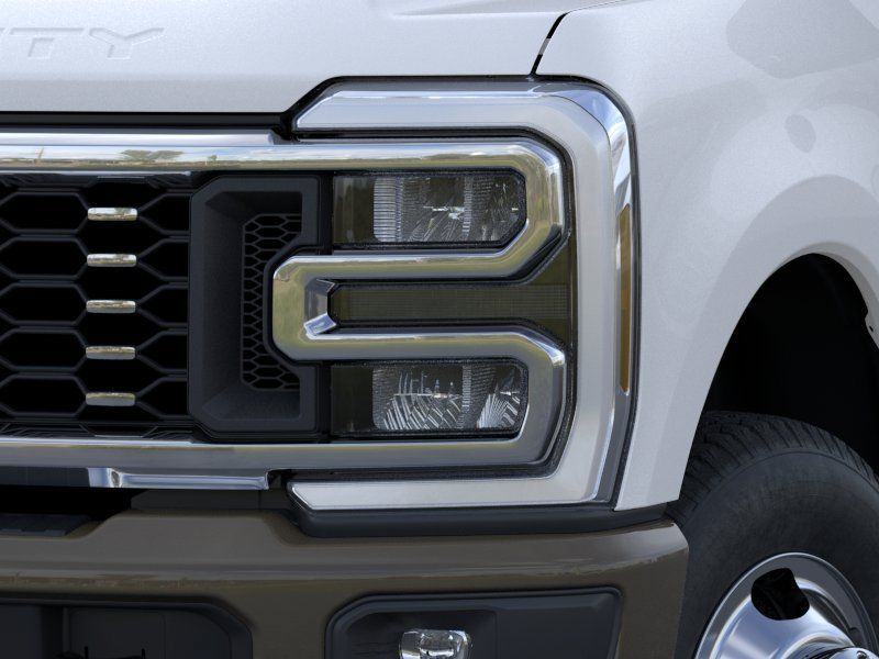 New 2026 White Ford King Ranch image 22