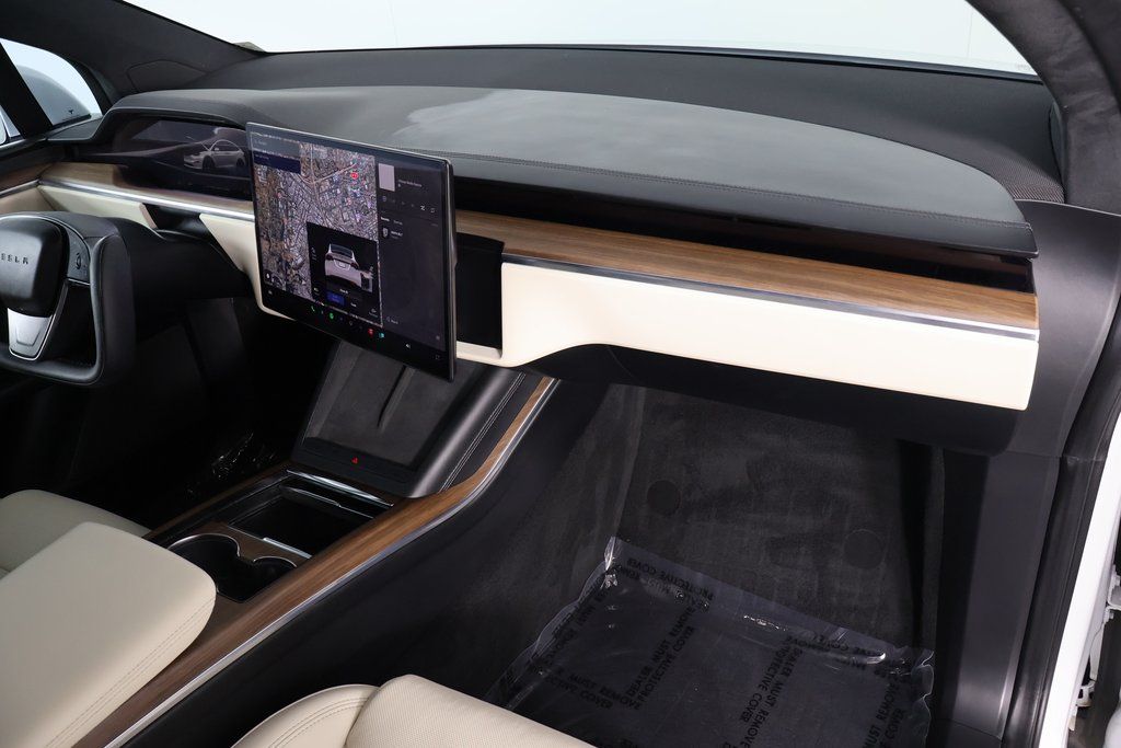 Thumbnail: 2024 Tesla Model X - 9