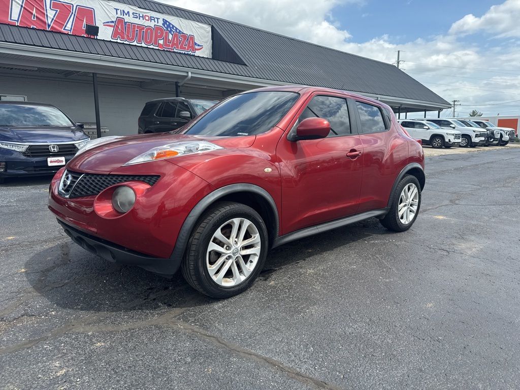 Cayenne Red Metallic 2013 Nissan Juke SV AWD SUV / Crossover All-Wheel Drive Continuously Variable Transmission