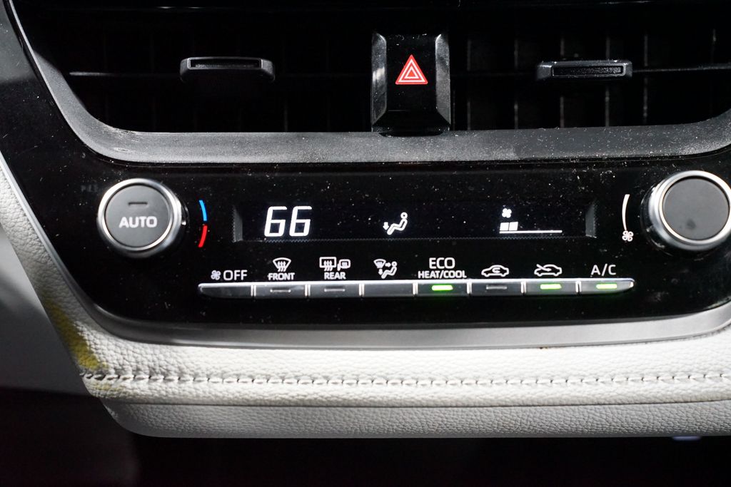 Thumbnail: 2025 Toyota Corolla - 20