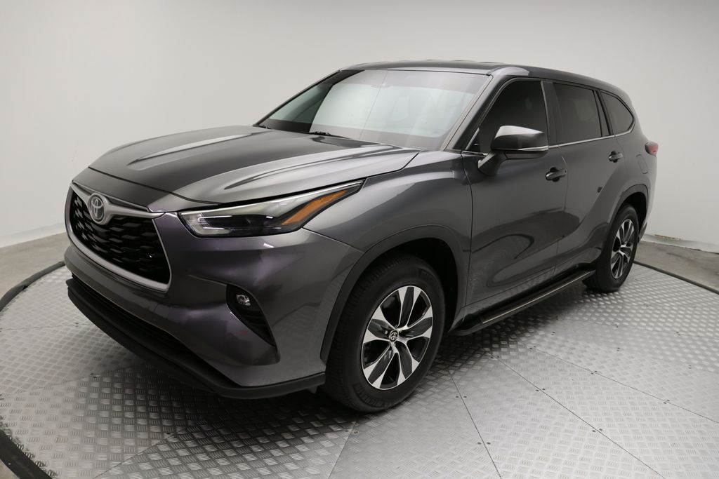 Thumbnail: 2023 Toyota Highlander - 1