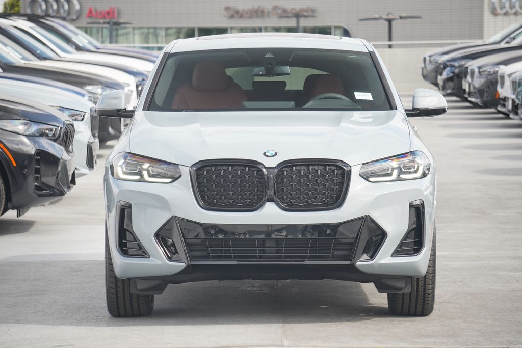 2025 BMW X4 xDrive30i 2