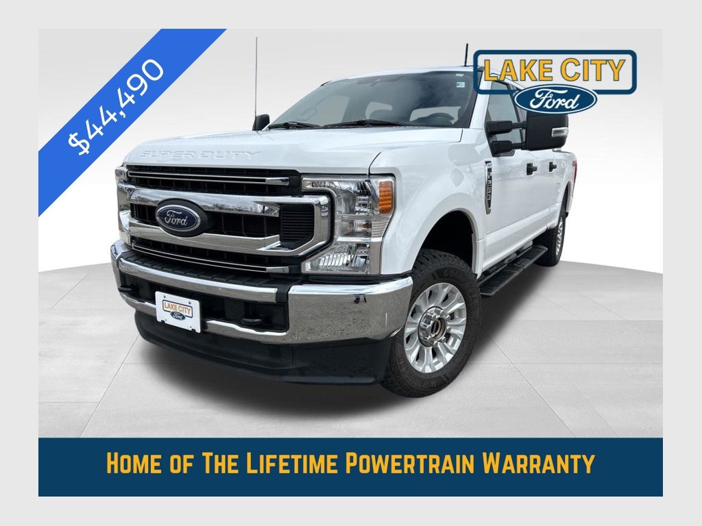 Oxford White 2022 Ford F-250 Super Duty XLT Crew Cab 4WD Pickup Truck Four-Wheel Drive 6-Speed Automatic