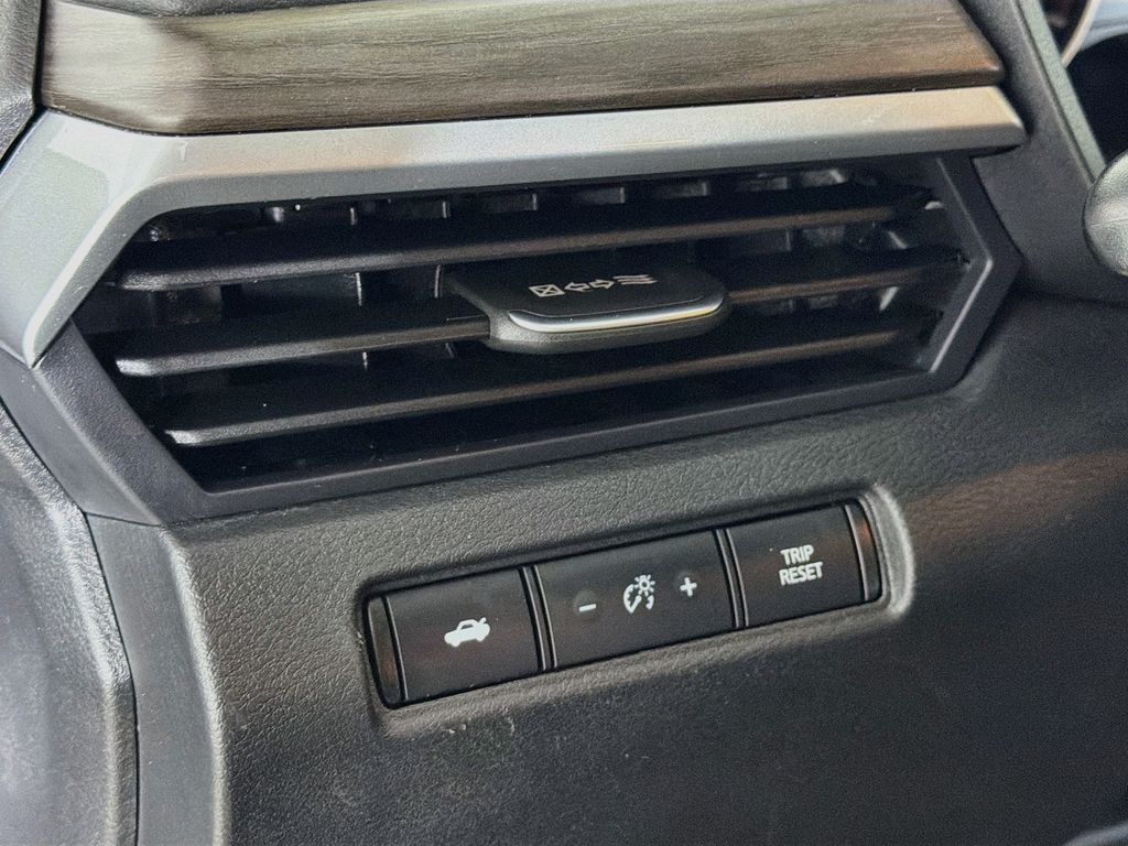 Used 2025 Nissan Altima Sedan