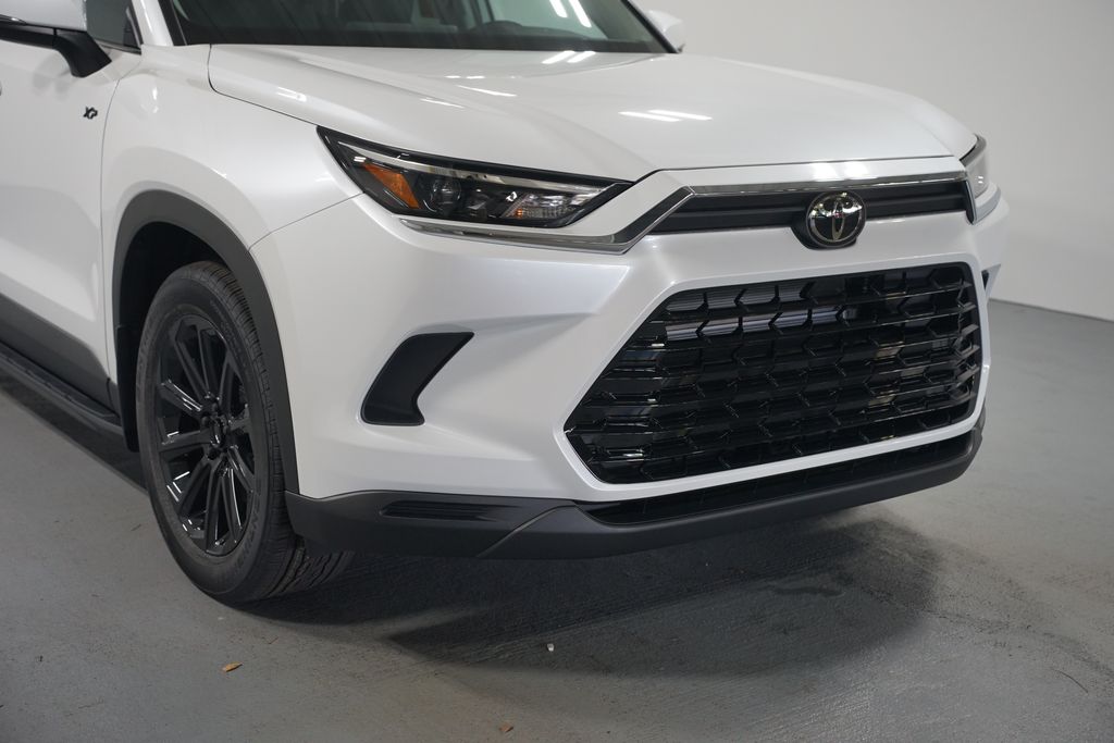 Thumbnail: 2026 Toyota Grand Highlander - 4
