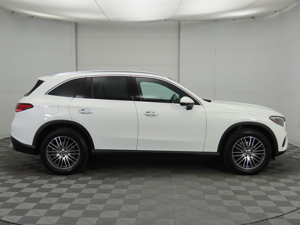 Certified Used 2026 White Mercedes-Benz GLC 300 image 4