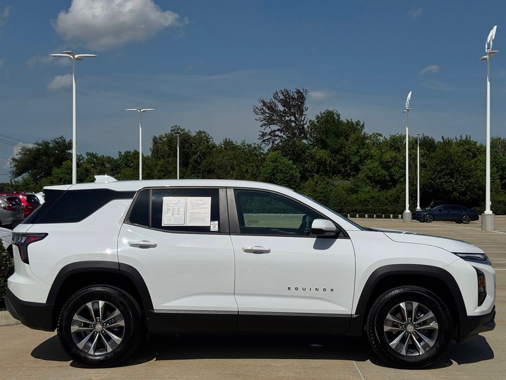 2026 Chevrolet Equinox LT - 11