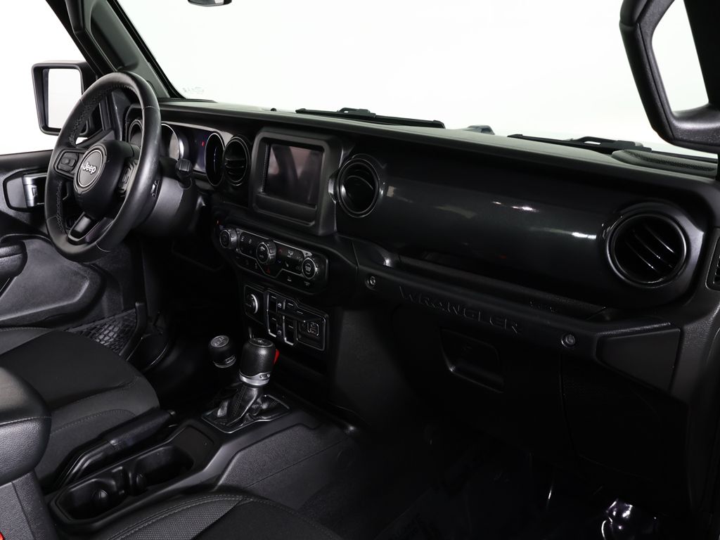 Used 2023 Gray Jeep Altitude image 25
