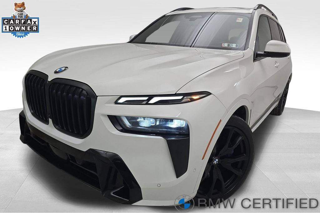2023 BMW X7