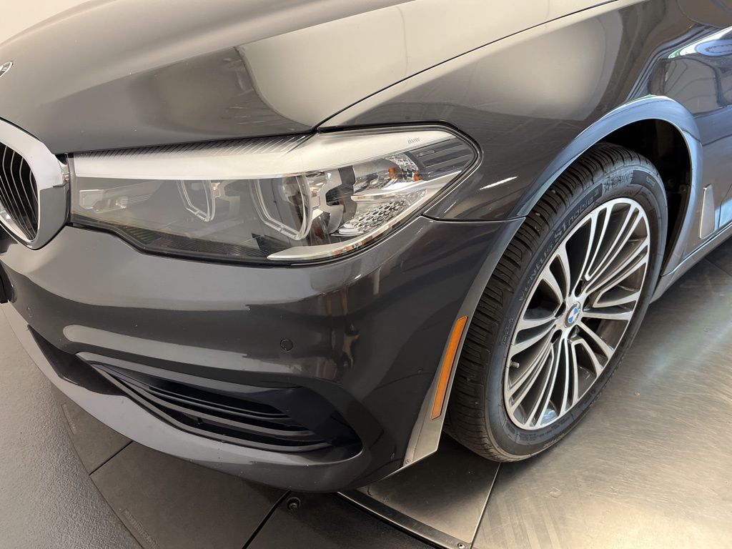 Thumbnail: 2019 BMW 5 Series - 9