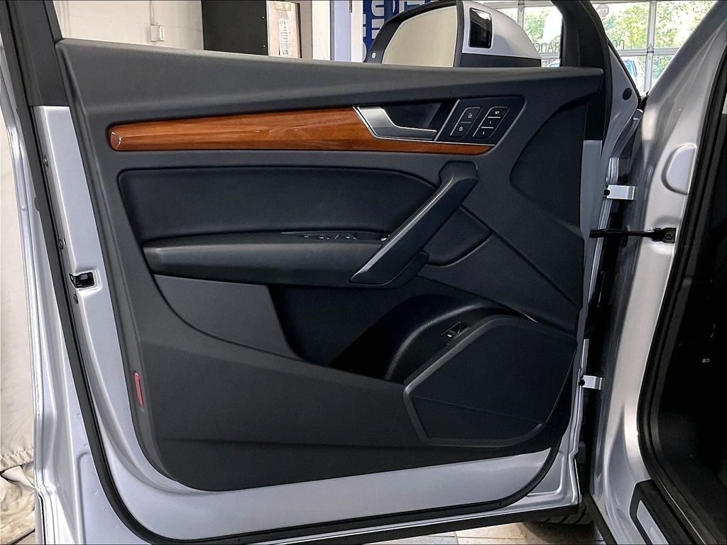 2023 Audi Q5 — photo 9
