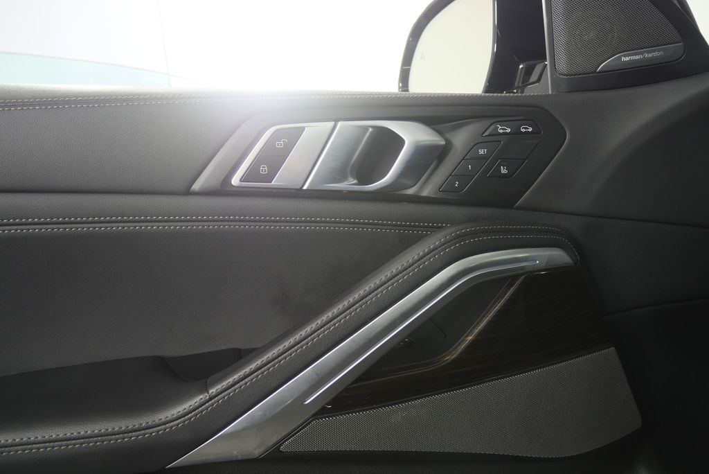 Thumbnail: 2025 BMW X6 - 8