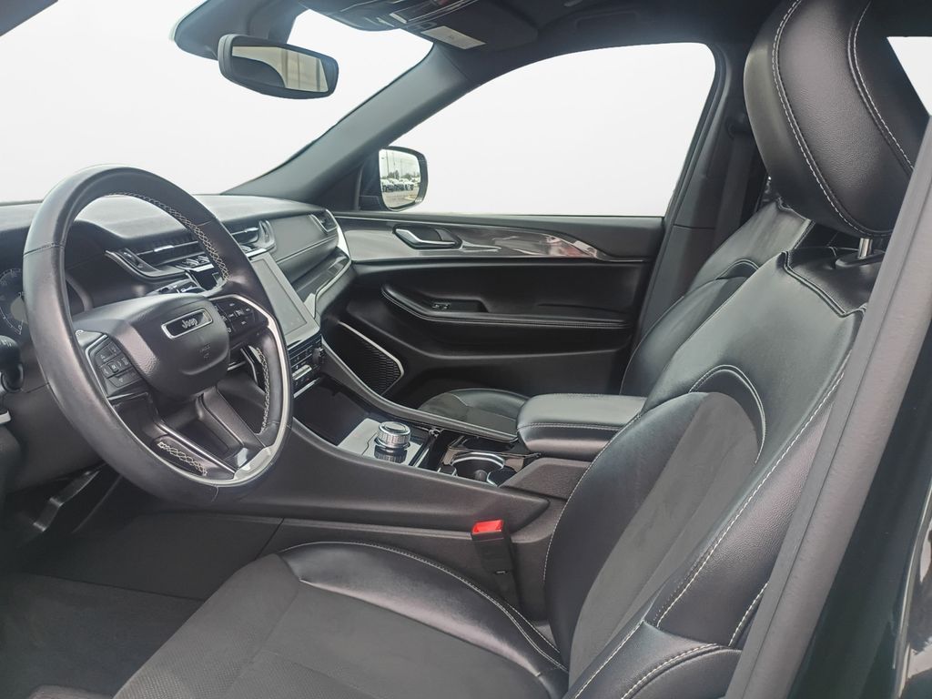 Used Car 2021 Jeep Grand Cherokee L  Altitude For Sale Under $25,000 In Austin, Texas