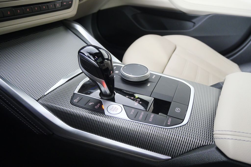 Thumbnail: 2022 BMW 4 Series - 26