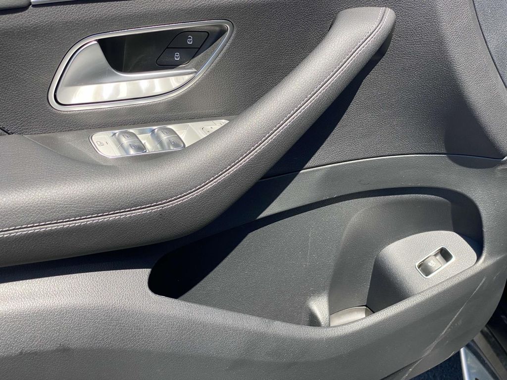 2025 Mercedes-Benz GLS 450 4MATIC 17