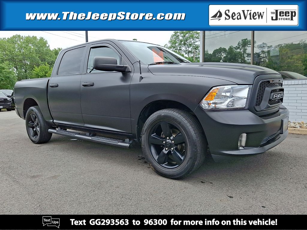 Delmonico Red Pearlcoat 2016 RAM 1500 Pickup Truck Four-Wheel Drive 8-Speed Automatic