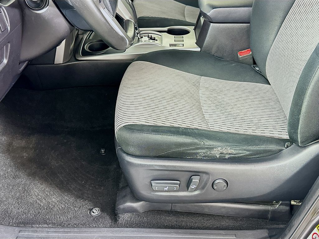 Thumbnail: 2015 Toyota 4Runner - 20