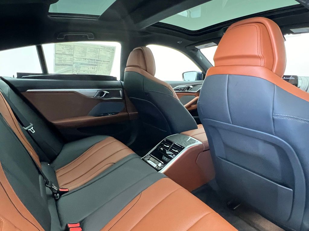 Thumbnail: 2026 BMW 8 Series - 8