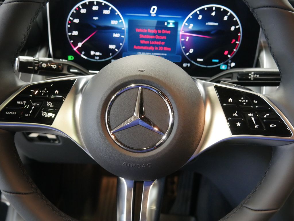 Thumbnail: 2026 Mercedes-Benz GLC - 31