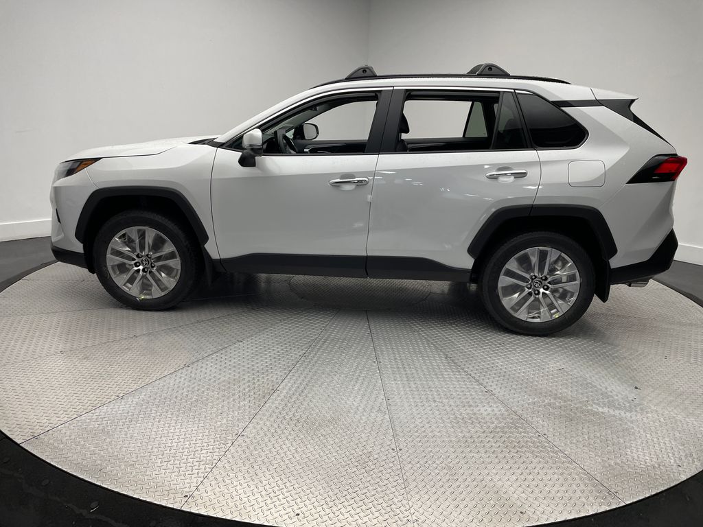 Thumbnail: 2025 Toyota RAV4 - 8