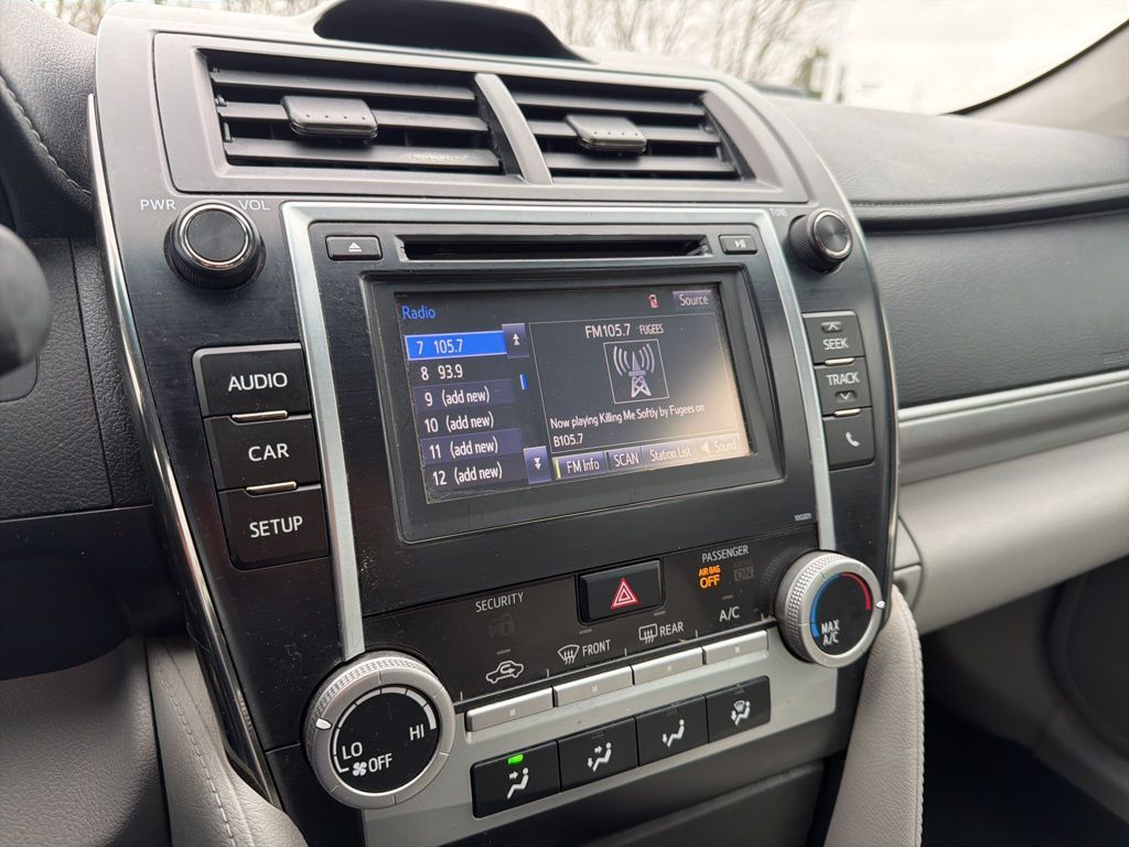 Thumbnail: 2014 Toyota Camry - 29