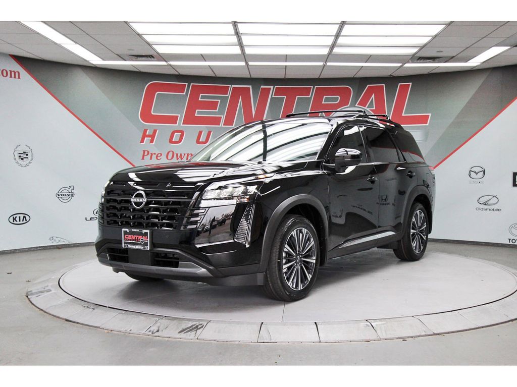 2026 Nissan Pathfinder Platinum - 1