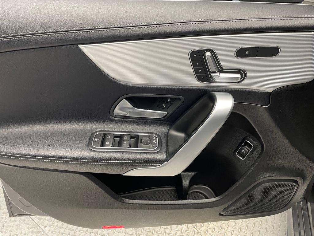 Thumbnail: 2020 Mercedes-Benz A-Class - 9