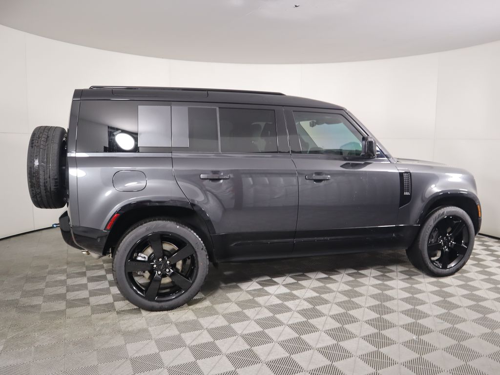 Thumbnail: 2026 Land Rover Defender - 4