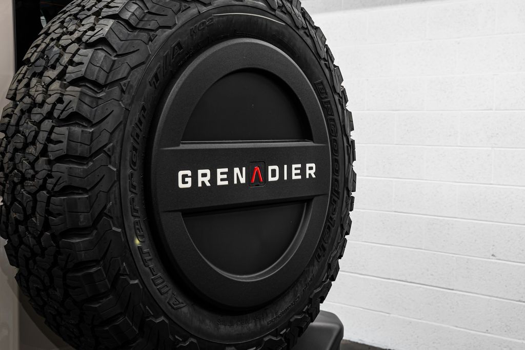 2026 INEOS Grenadier Base - Photo 17