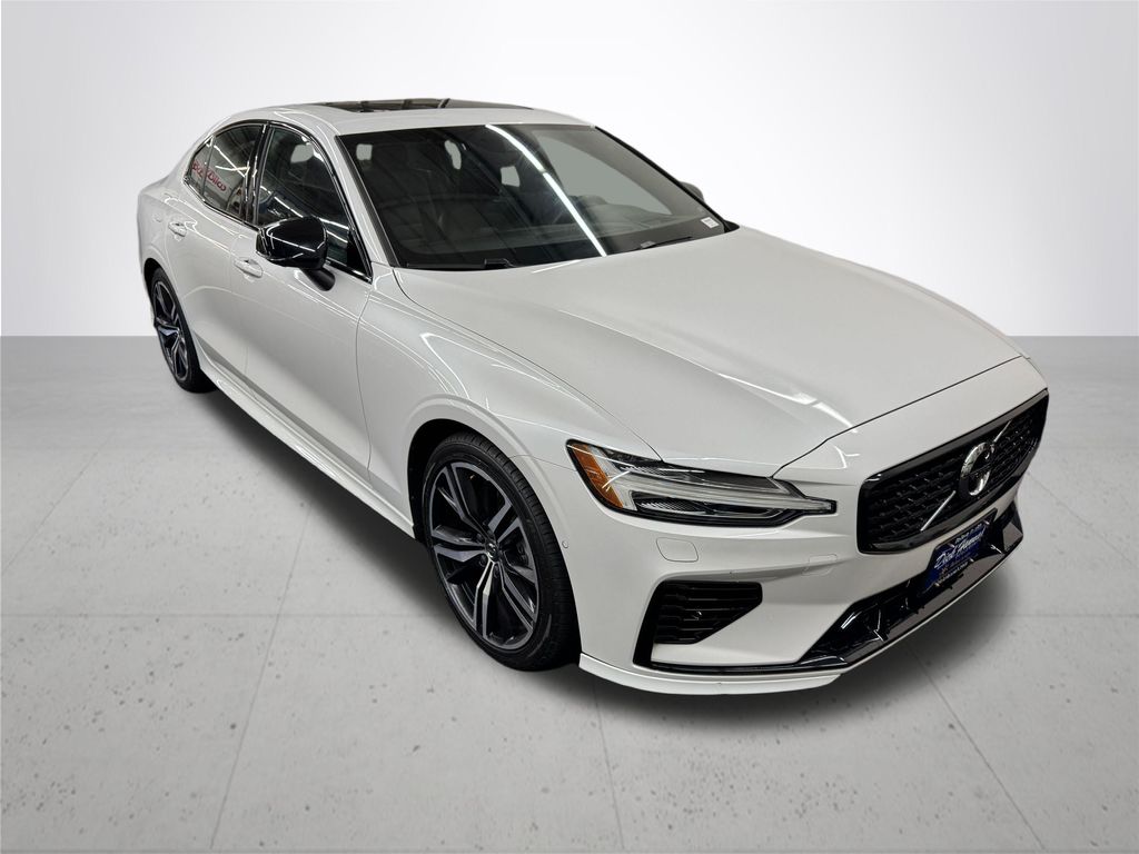 2022 Volvo S60 Recharge Plug-In Hybrid T8 R-Design