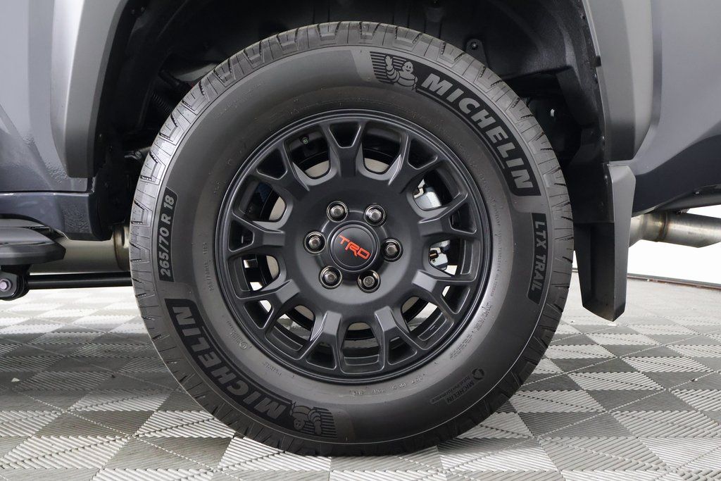 Thumbnail: 2025 Toyota 4Runner - 16