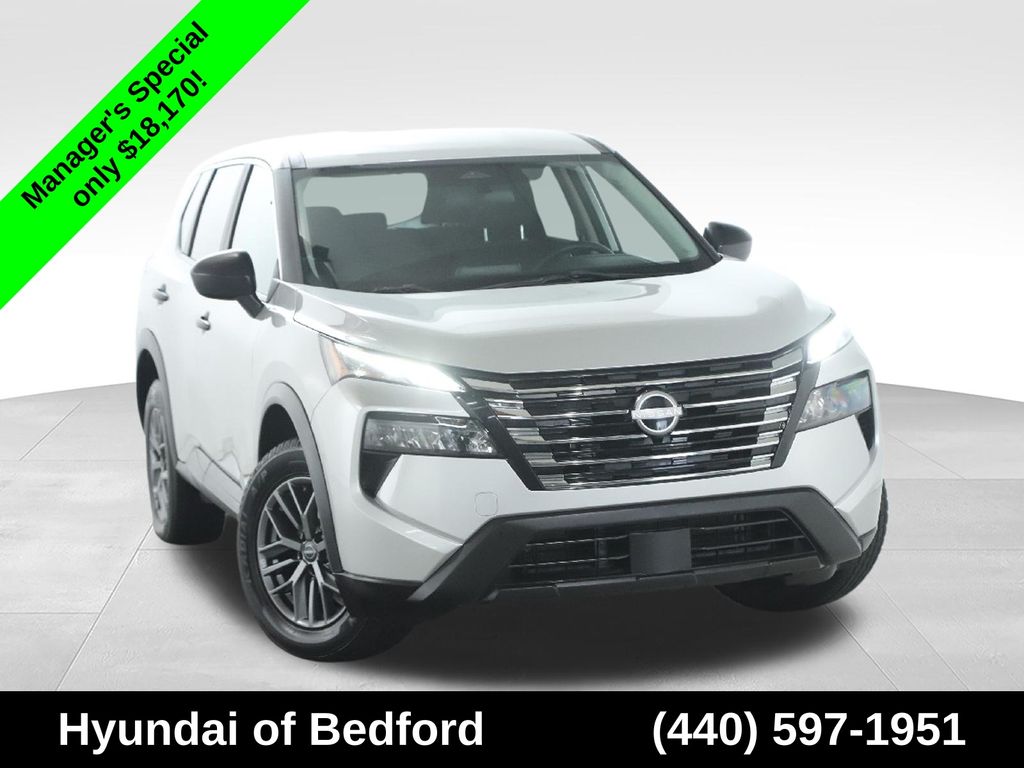 Brilliant Silver Metallic 2024 Nissan Rogue SUV / Crossover All-Wheel Drive Continuously Variable Transmission